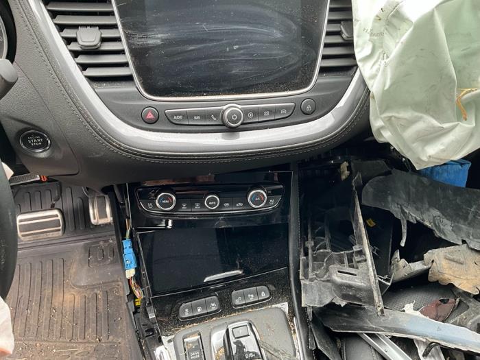 Opel Grandland 1.6 Turbo 16V Hybrid4 Sloopvoertuig (2020, Grijs)