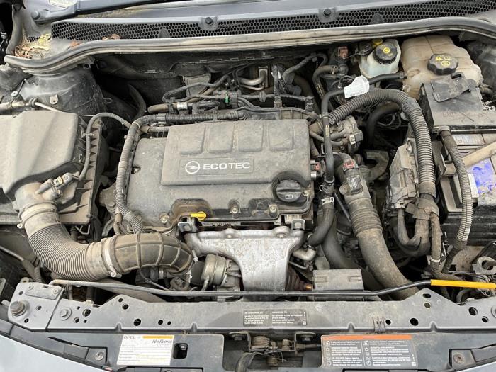 Opel Astra J 1.4 Turbo 16V Sloopvoertuig (2011, Grijs)