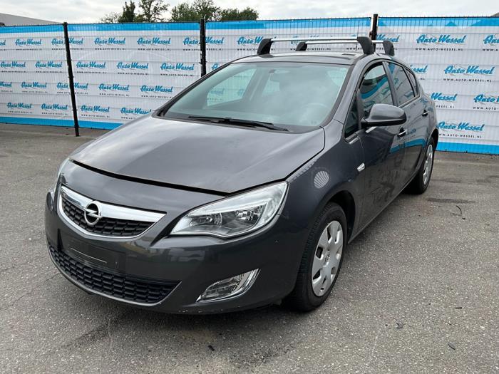 Opel Astra J 1.4 Turbo 16V Sloopvoertuig (2011, Grijs)