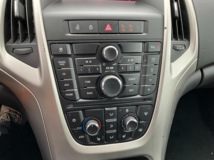 Opel Astra J 1.4 Turbo 16V Sloopvoertuig (2011, Grijs)