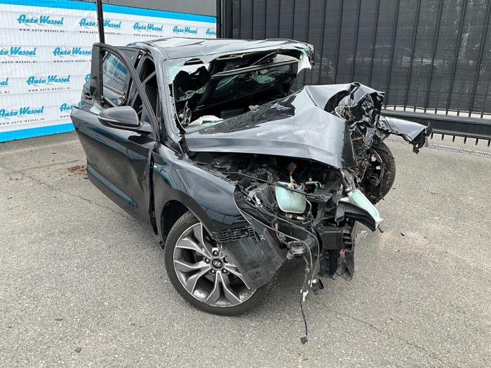 Hyundai i30 1.4 T-GDI 16V Sloopvoertuig (2020, Zwart)