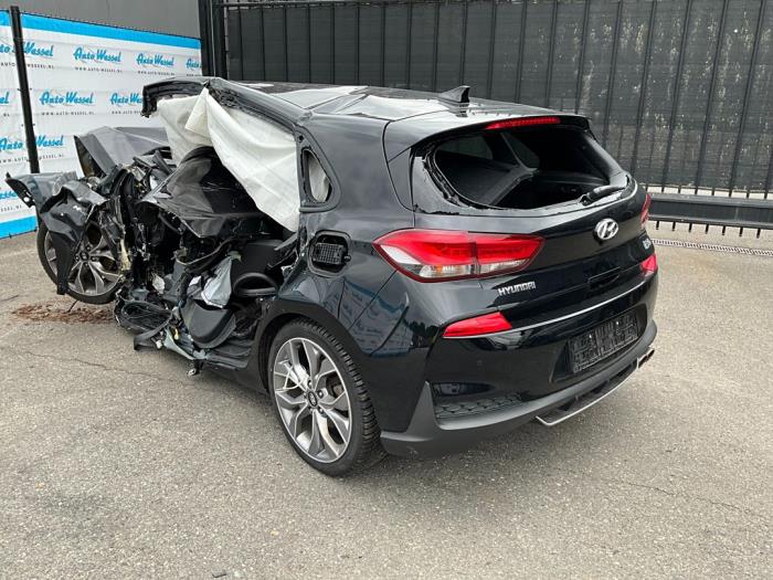 Hyundai i30 1.4 T-GDI 16V Sloopvoertuig (2020, Zwart)