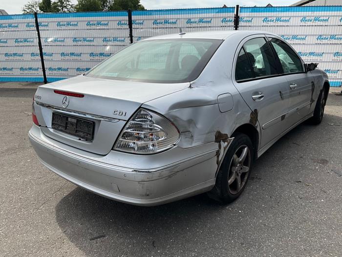 Mercedes E 2.2 E-200 CDI 16V Sloopvoertuig (2007, Zilver)
