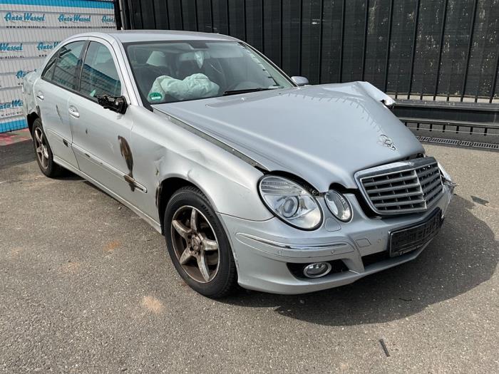 Mercedes E 2.2 E-200 CDI 16V Sloopvoertuig (2007, Zilver)