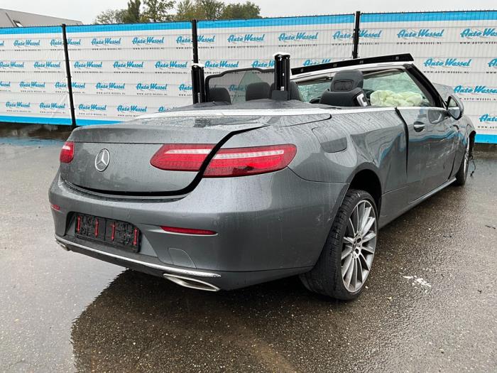 Mercedes E E-300 2.0 Turbo 16V Sloopvoertuig (2018, Zilver)