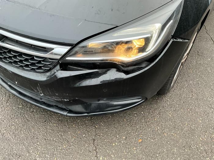 Opel Astra K 15- Sloopvoertuig (2019, Zwart)