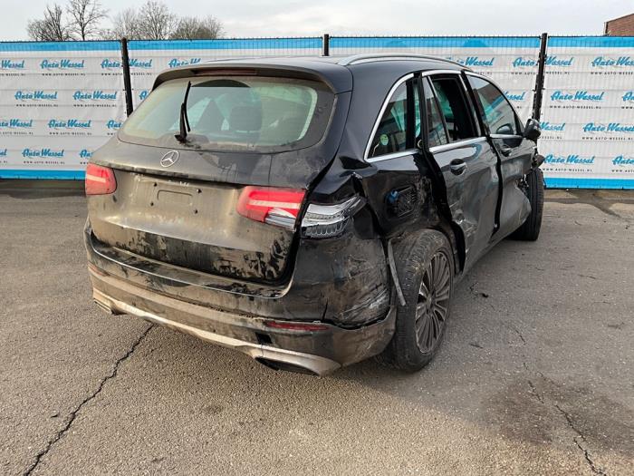 Mercedes GLC 2.2 250d 16V BlueTEC 4-Matic Sloopvoertuig (2016, Zwart)