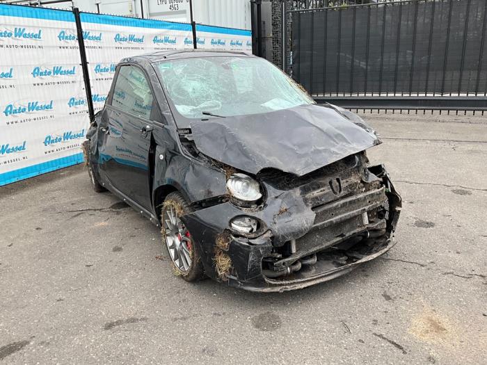 Fiat 500 Abarth Sloopvoertuig (2016, Zwart)