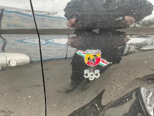 Fiat 500 Abarth Sloopvoertuig (2016, Zwart)