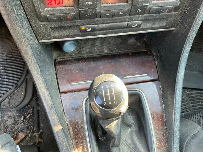 Audi A4 2.0 20V Sloopvoertuig (2001, Zwart, Antraciet)