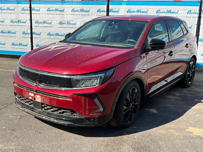 Opel Grandland 1.2 Turbo 12V Sloopvoertuig (2023, Rood)