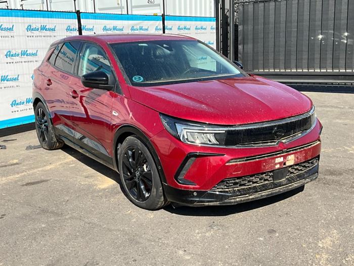 Opel Grandland 1.2 Turbo 12V Sloopvoertuig (2023, Rood)