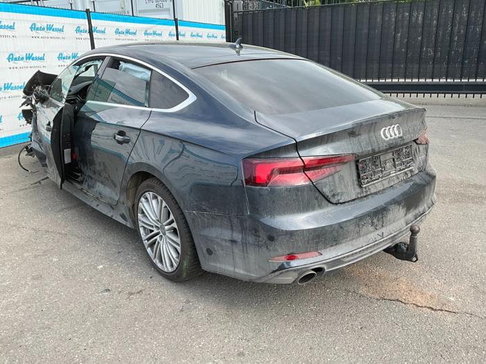 Audi A5 Sportback 2.0 TFSI Mild Hybrid 16V Sloopvoertuig (2018, Zwart)