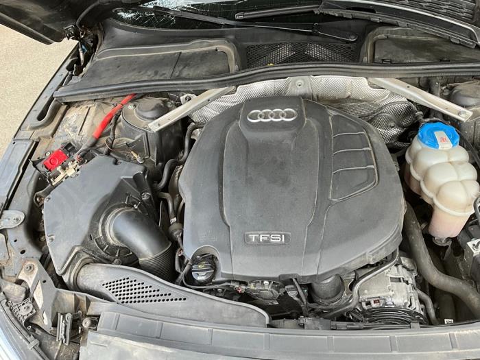 Audi A5 Sportback 2.0 TFSI Mild Hybrid 16V Sloopvoertuig (2018, Zwart)