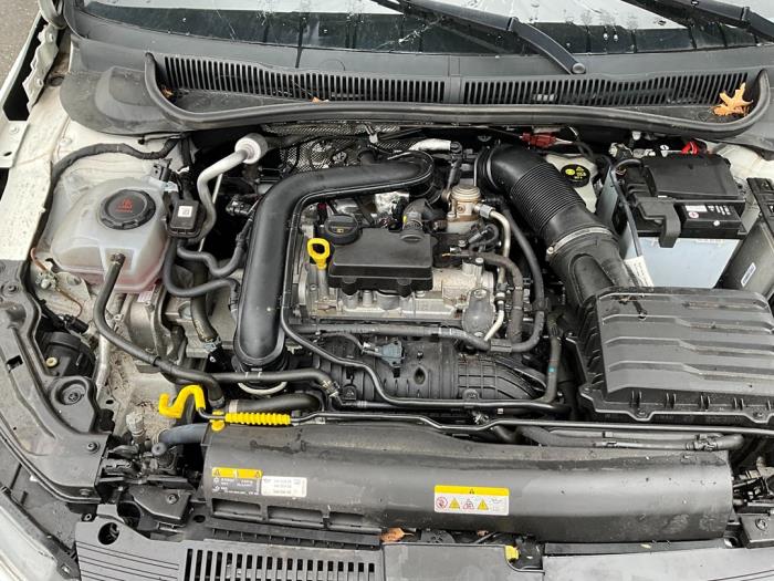 Volkswagen Polo VI 1.0 TSI 12V Sloopvoertuig (2022, Wit)