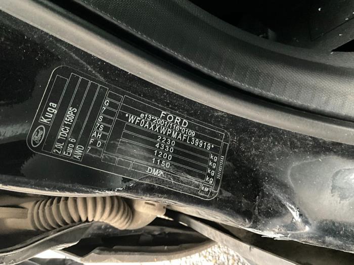 Ford Kuga II 2.0 TDCi 16V 150 4x4 Sloopvoertuig (2015, Zwart)