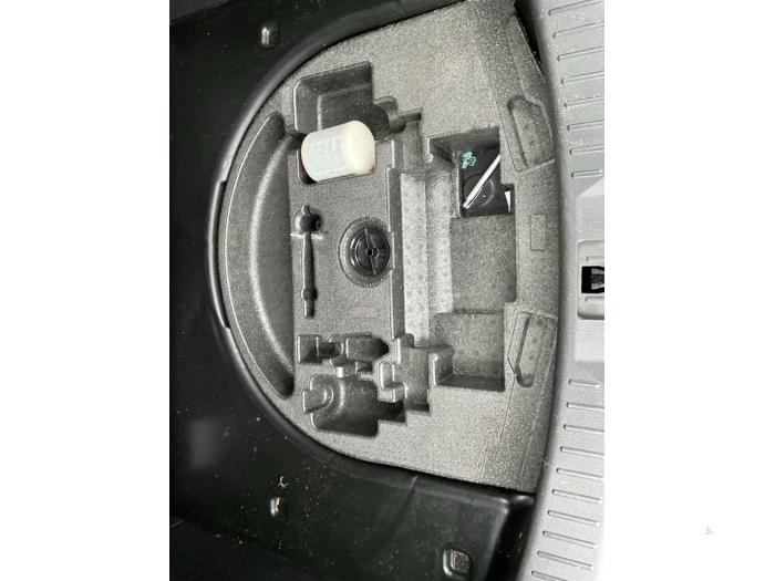 Ford Kuga II 2.0 TDCi 16V 150 4x4 Sloopvoertuig (2015, Zwart)