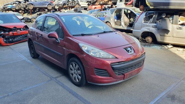 Peugeot 207/207+ 1.4 Sloopvoertuig (2010, Metallic, Rood)