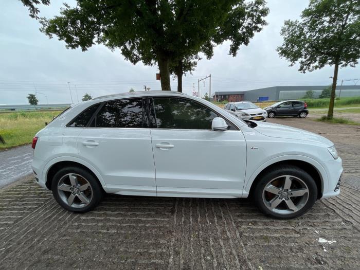 Audi Q3 2 0 16V TFSI 200 Sloopvoertuig 2016 Wit 