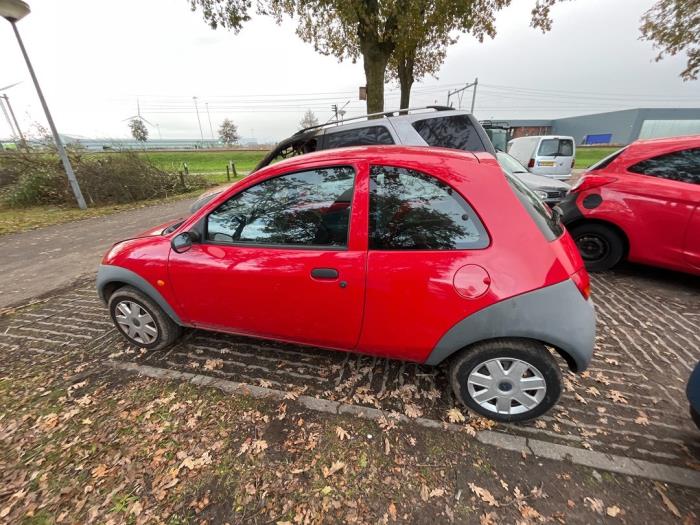 Ford Ka I 1.3i Sloopvoertuig (2005, Rood)