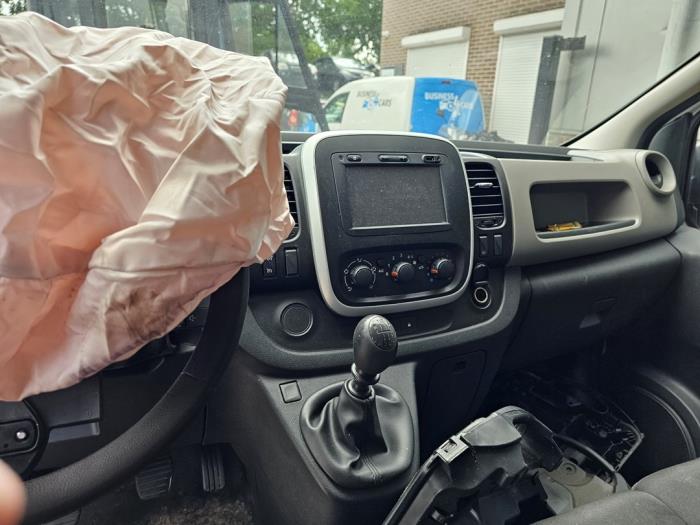 Renault Trafic 1.6 dCi 90 Sloopvoertuig (2015, Wit)