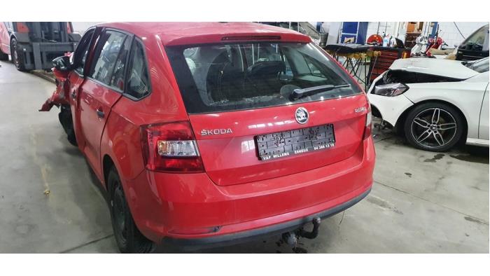 Skoda Rapid 1.2 TSI 16V Sloopvoertuig (2016, Rood)