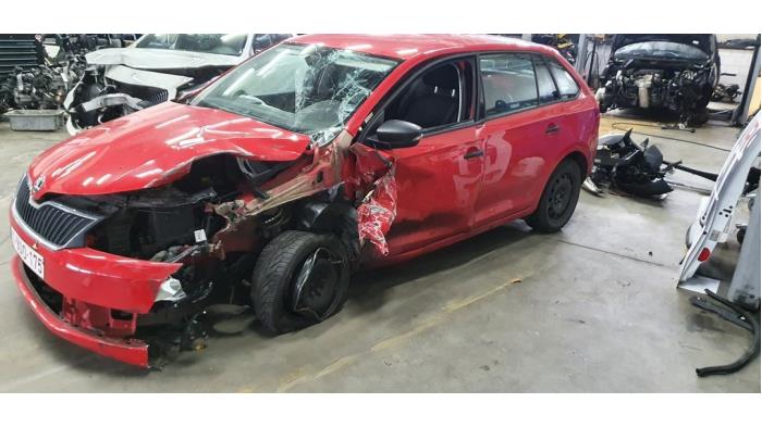 Skoda Rapid 1.2 TSI 16V Sloopvoertuig (2016, Rood)