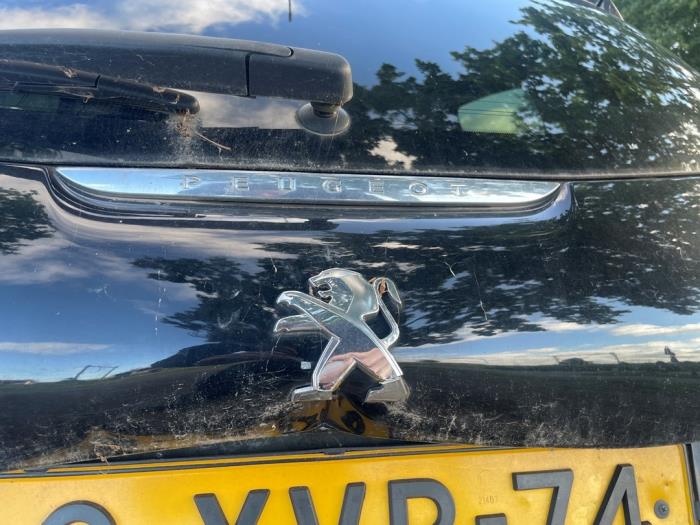 Peugeot 208 I 1.2 Vti 12V PureTech 82 Sloopvoertuig (2014, Zwart)