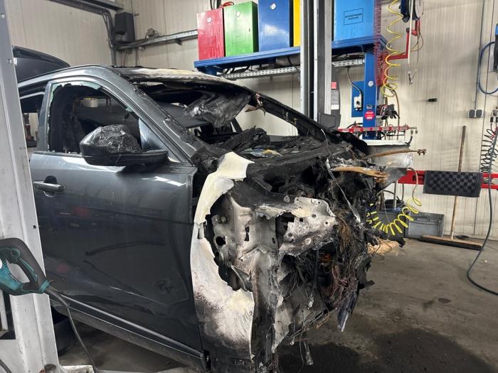 Jaguar F-Pace 2.0 D 180 16V AWD Sloopvoertuig (2018, Donker, Muisgrijs)