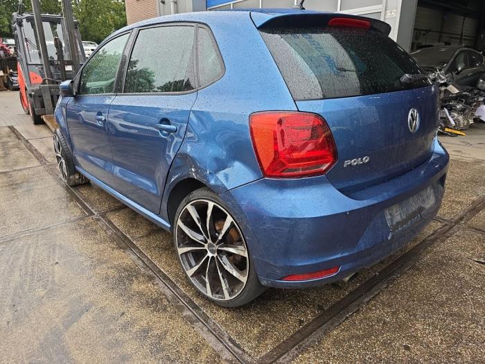 Volkswagen Polo V 1.4 TDI 12V 90 Sloopvoertuig (2016, Metallic, Blauw)