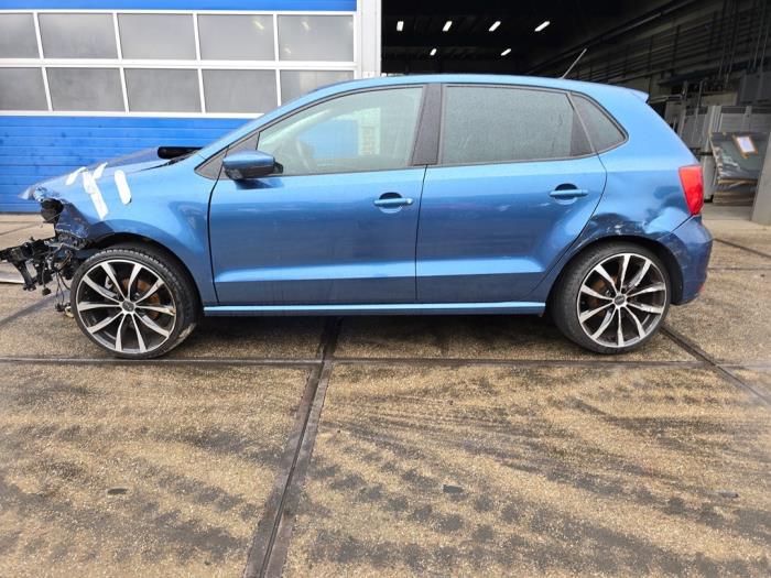 Volkswagen Polo V 1.4 TDI 12V 90 Sloopvoertuig (2016, Metallic, Blauw)