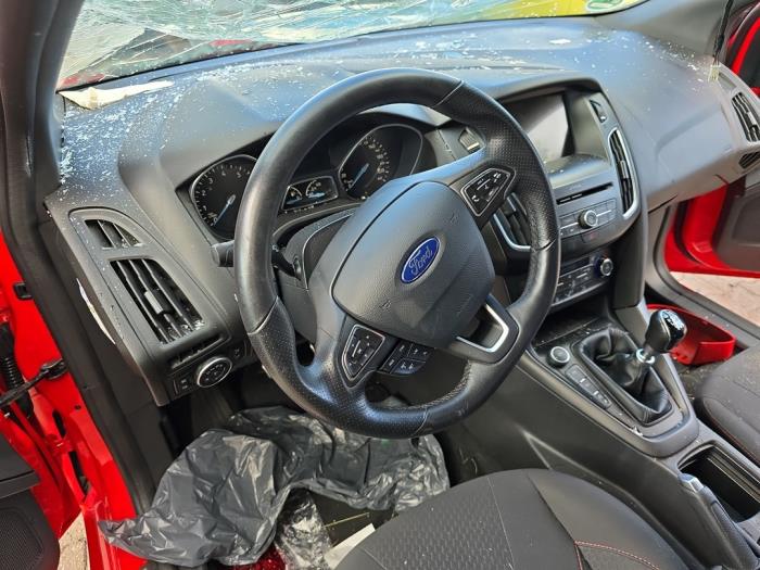 Ford Focus 3 1.0 Ti-VCT EcoBoost 12V 125 Sloopvoertuig (2018, Rood)