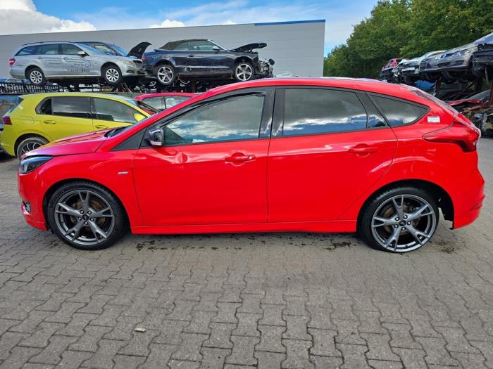 Ford Focus 3 1.0 Ti-VCT EcoBoost 12V 125 Sloopvoertuig (2018, Rood)