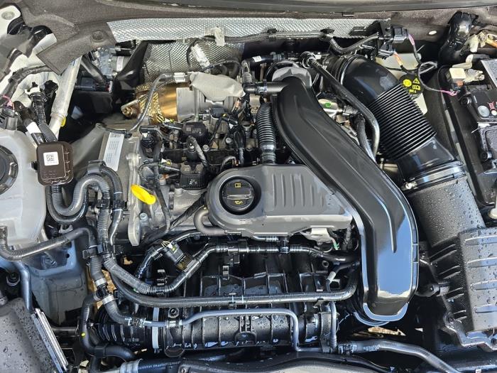 Skoda Karoq 1.5 TSI 16V Sloopvoertuig (2022, Wit)