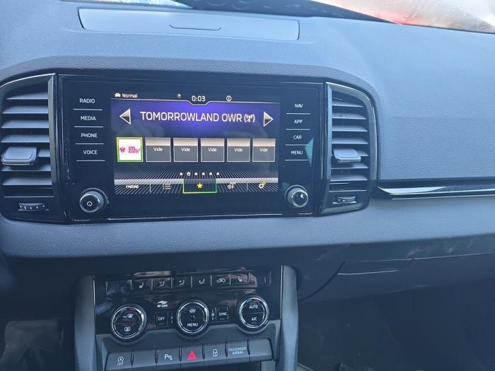 Skoda Karoq 1.5 TSI 16V Sloopvoertuig (2022, Wit)