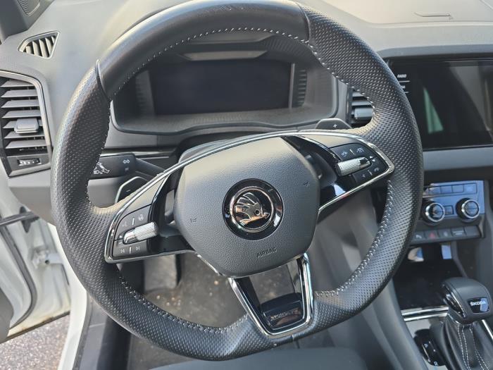 Skoda Karoq 1.5 TSI 16V Sloopvoertuig (2022, Wit)