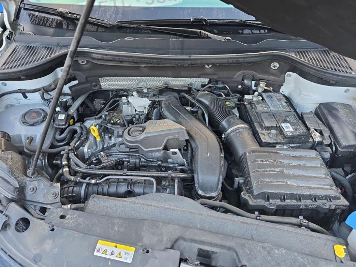 Skoda Karoq 1.5 TSI 16V Sloopvoertuig (2022, Wit)