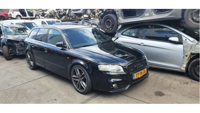 Audi S4 Avant S4 4.2 V8 40V Sloopvoertuig (2005, Metallic, Zwart)