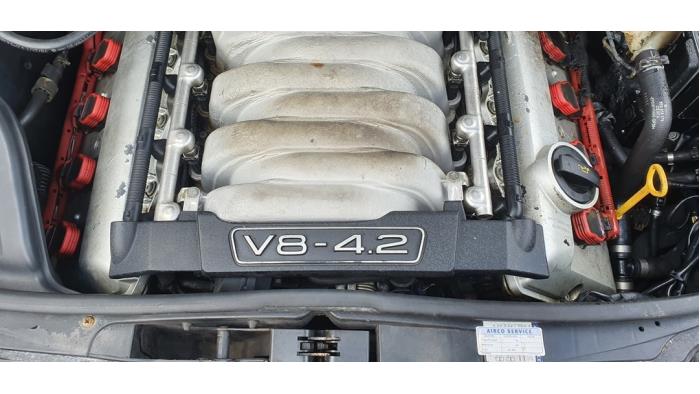 Audi S4 Avant S4 4.2 V8 40V Sloopvoertuig (2005, Metallic, Zwart)