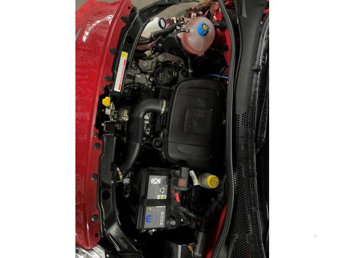 Fiat 500 1.0 Hybrid Sloopvoertuig (2022, Rood)