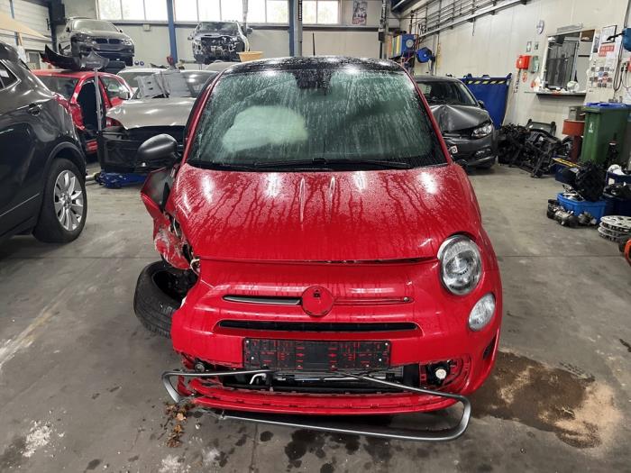 Fiat 500 1.0 Hybrid Sloopvoertuig (2022, Rood)