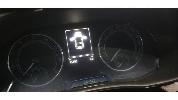 Skoda Fabia IV 1.0 TSI 12V Sloopvoertuig (2023, Metallic, Muisgrijs)