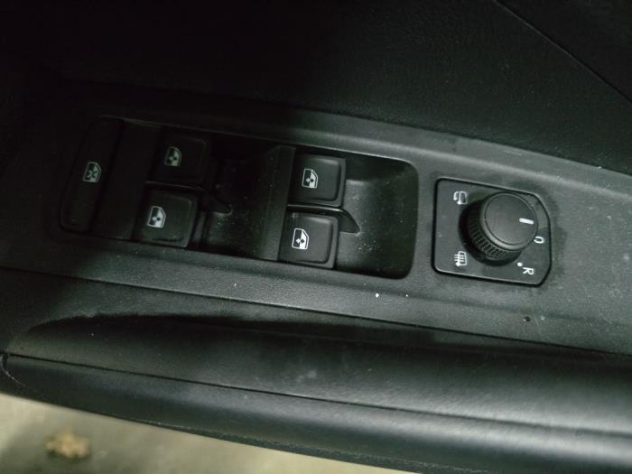 Skoda Fabia IV 1.0 TSI 12V Sloopvoertuig (2023, Metallic, Muisgrijs)