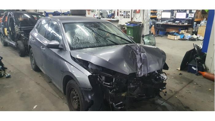 Skoda Fabia IV 1.0 TSI 12V Sloopvoertuig (2023, Metallic, Muisgrijs)