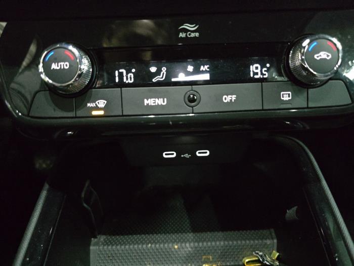 Skoda Fabia IV 1.0 TSI 12V Sloopvoertuig (2023, Metallic, Muisgrijs)