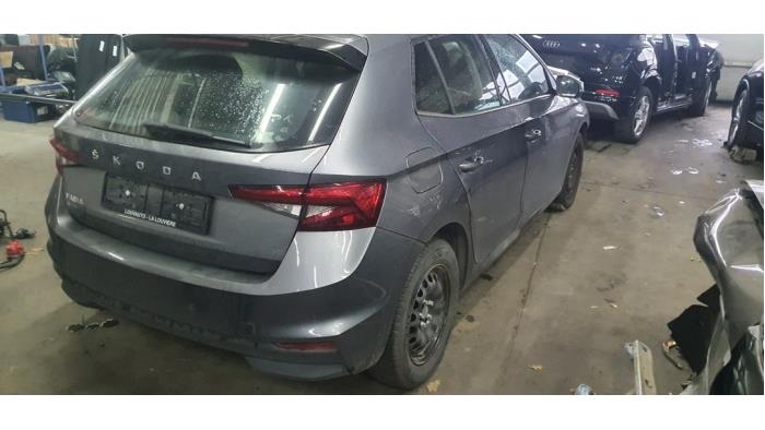 Skoda Fabia IV 1.0 TSI 12V Sloopvoertuig (2023, Metallic, Muisgrijs)