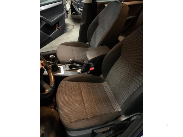 Skoda Octavia Combi 1.6 TDI Greenline 16V Sloopvoertuig (2014, Metallic, Blauw)