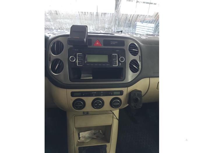 Volkswagen Tiguan 2.0 TDI 16V 4Motion Sloopvoertuig (2008, Metallic, Blauw)