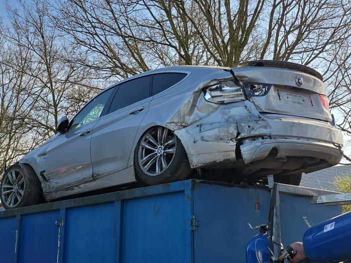 BMW 3 serie Gran Turismo 320i 2.0 16V Sloopvoertuig (2013, Metallic, Zilvergrijs)
