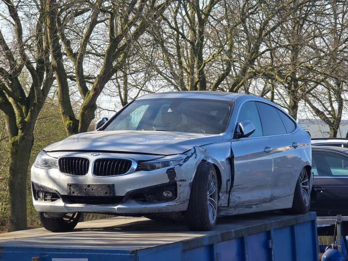 BMW 3 serie Gran Turismo 320i 2.0 16V Sloopvoertuig (2013, Metallic, Zilvergrijs)